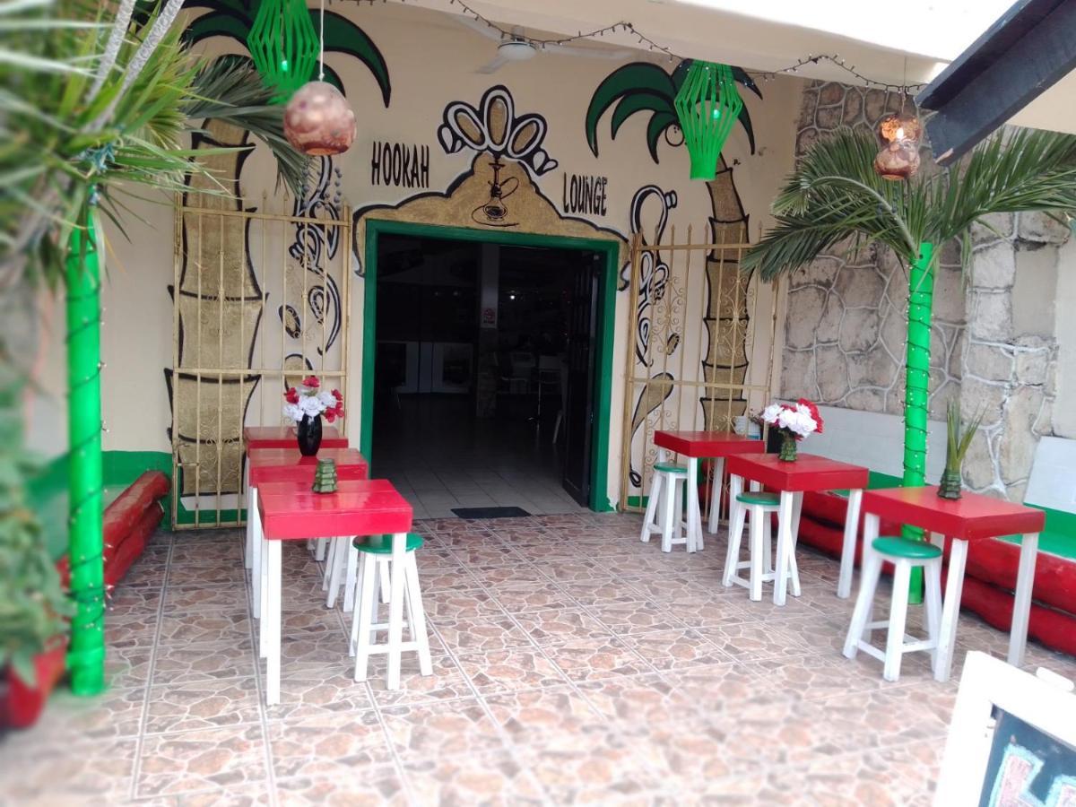 Hostal Hotel Ado 坎昆 外观 照片